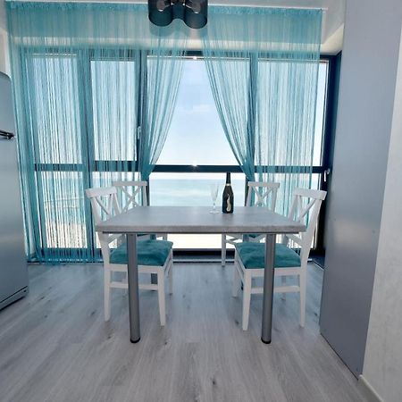 Turquoise By The Sea Apartment Constanţa Exterior foto